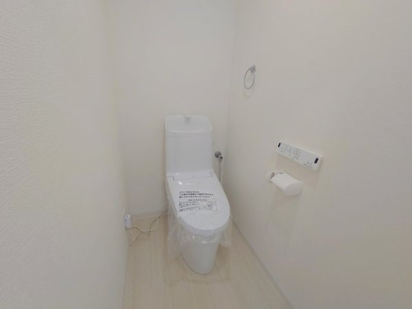 宝塚市鹿塩１丁目のマンション