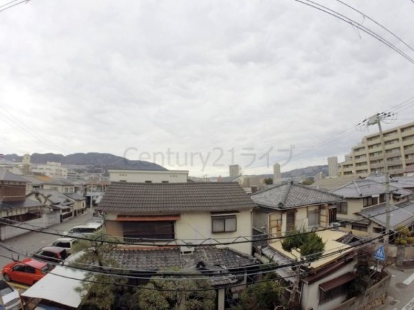宝塚市逆瀬川１丁目のマンション