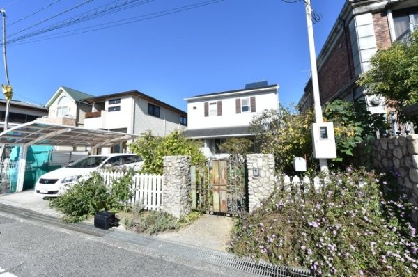 西宮市仁川町５丁目のアパート