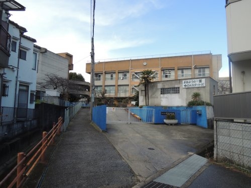 西宮市段上町6丁目のマンション(西宮市立中学校甲武中学校)