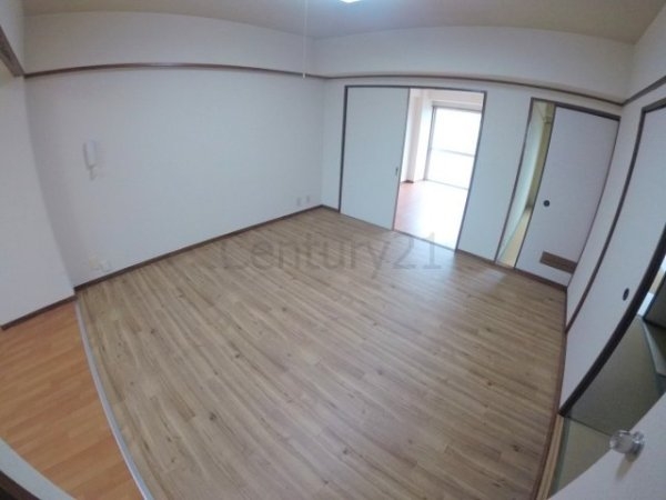 西宮市段上町６丁目のマンション