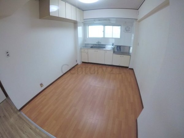 西宮市段上町６丁目のマンション