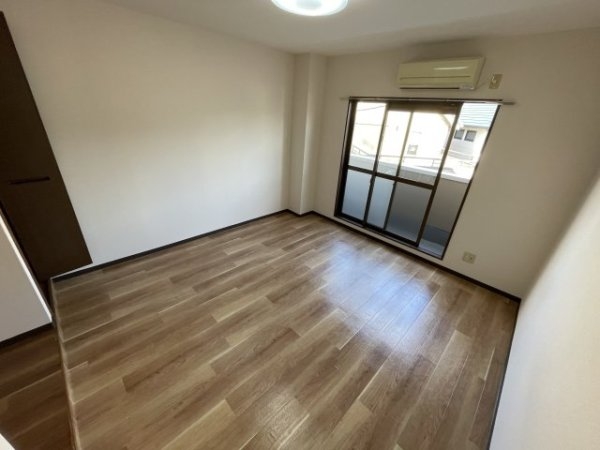 宝塚市南口２丁目のアパート