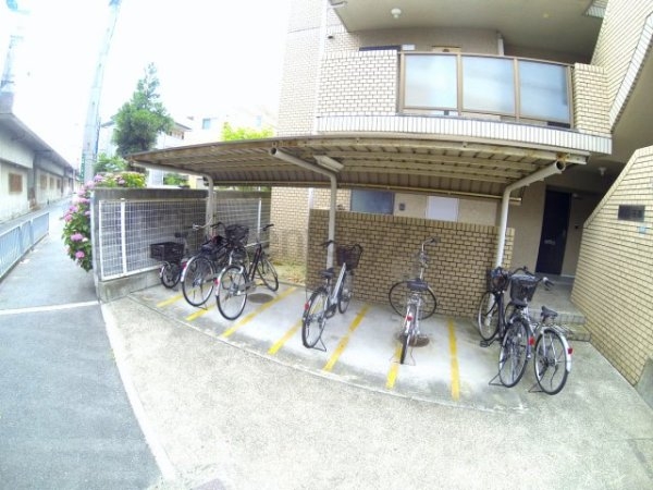池田市荘園１丁目のマンション