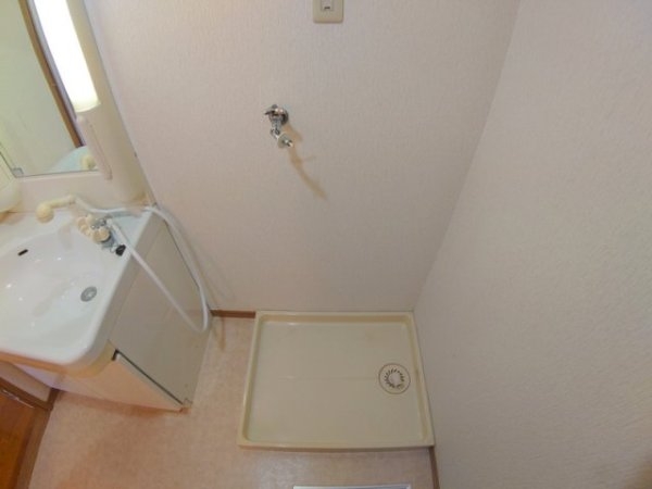 伊丹市荻野西１丁目のマンション