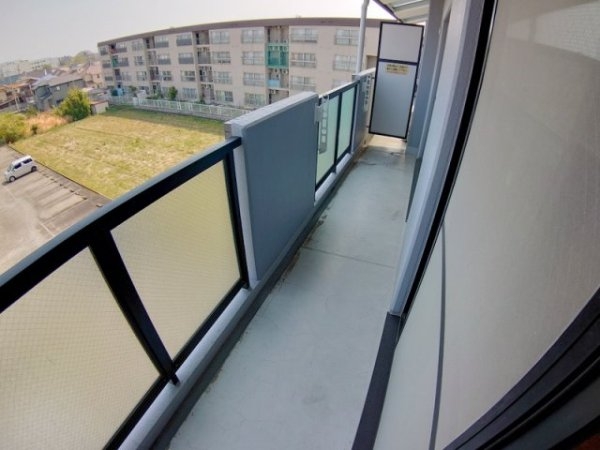 伊丹市荻野西１丁目のマンション