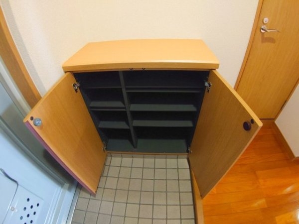 伊丹市荻野西１丁目のマンション