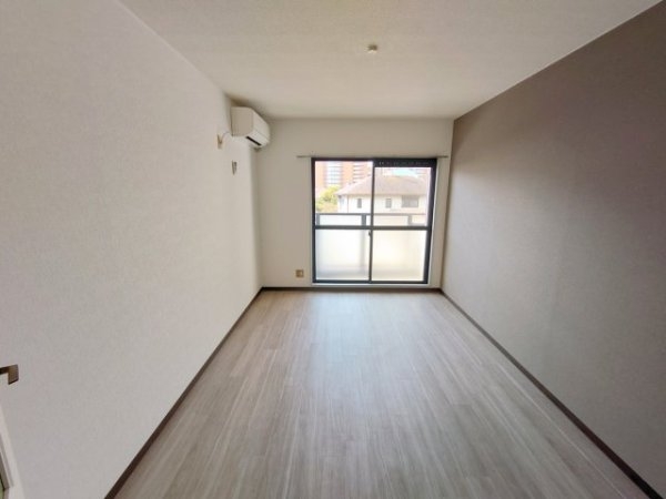宝塚市川面５丁目のマンション