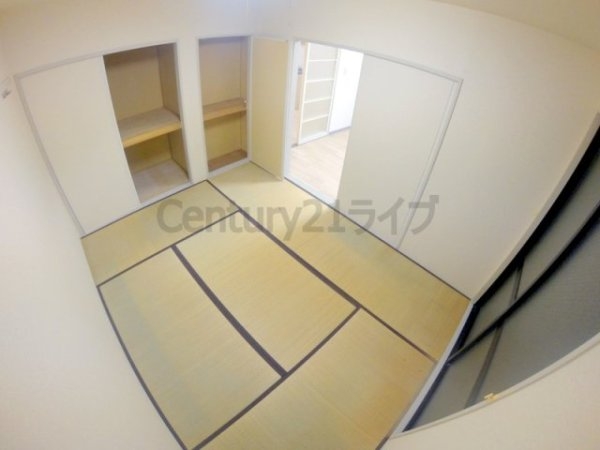 川西市南花屋敷４丁目のアパート