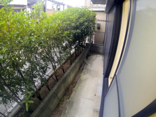 川西市南花屋敷４丁目のアパート