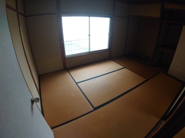 宝塚市安倉北２丁目のアパート