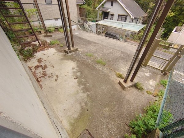 西宮市名塩山荘の貸家