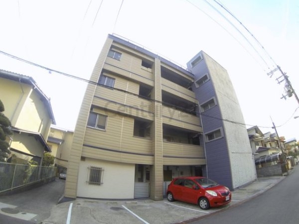 池田市上池田１丁目のマンション