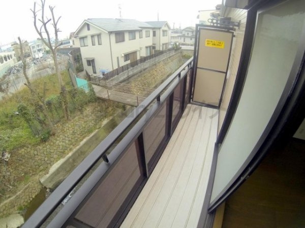 宝塚市山本東２丁目のアパート