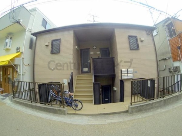宝塚市山本東２丁目のアパート