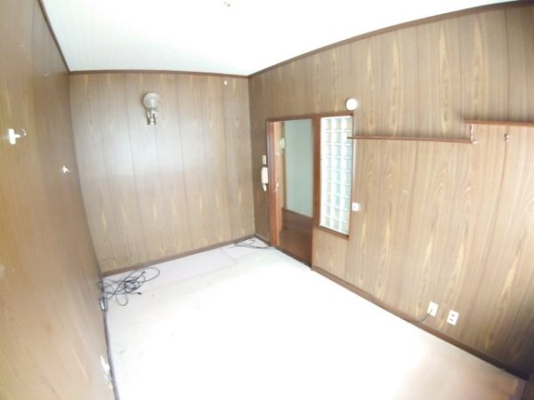 池田市槻木町のテラスハウス