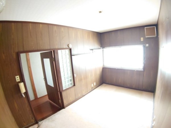 池田市槻木町のテラスハウス