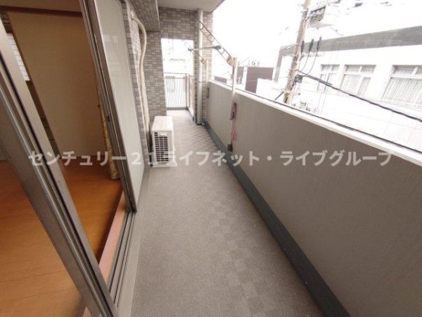 宝塚市雲雀丘２丁目のマンション