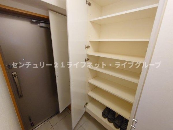 宝塚市雲雀丘２丁目のマンション