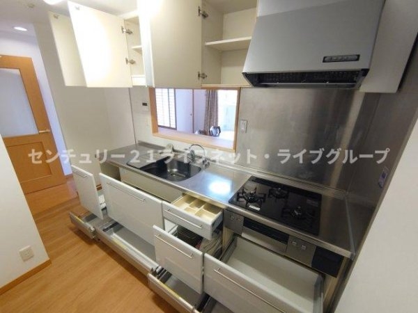 宝塚市雲雀丘２丁目のマンション