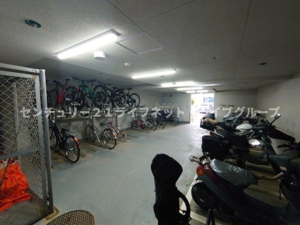 宝塚市雲雀丘２丁目のマンション