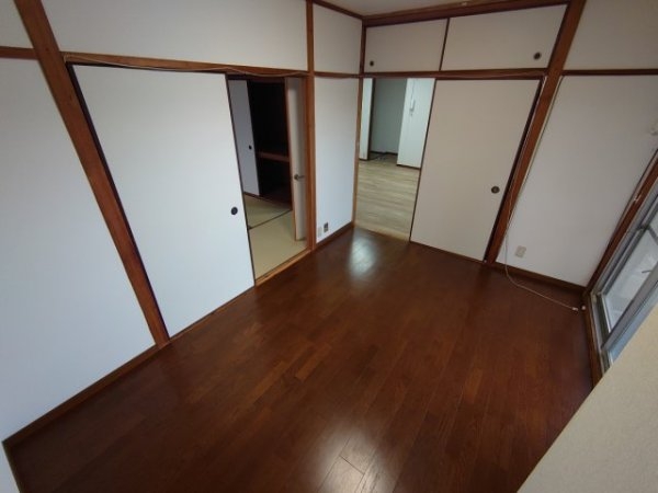 伊丹市森本４丁目のマンション