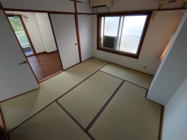 伊丹市森本４丁目のマンション