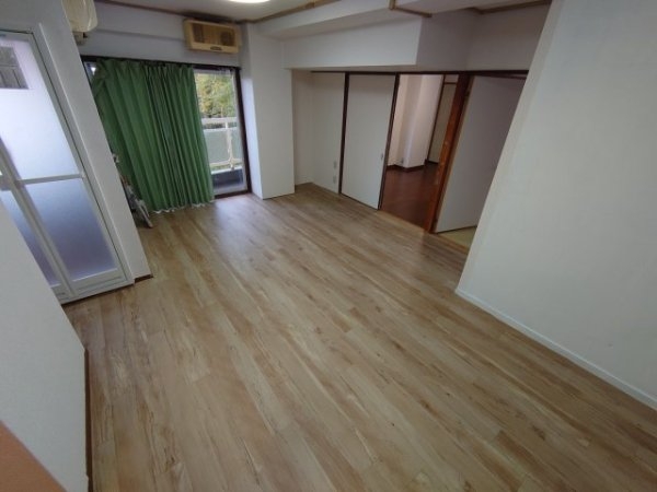 伊丹市森本４丁目のマンション