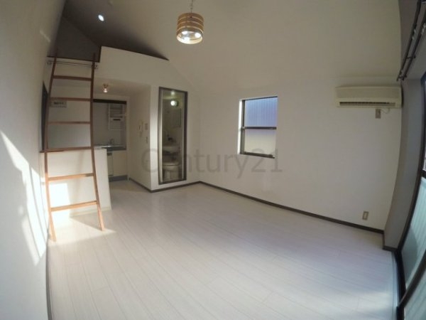 西宮市上ケ原六番町のマンション