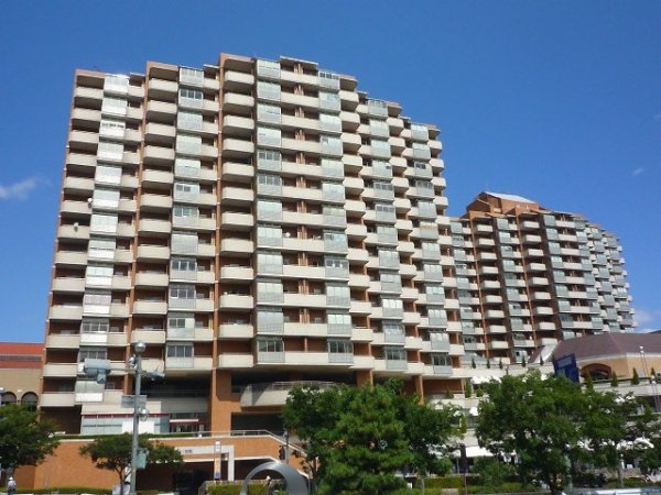 宝塚市栄町２丁目のマンション