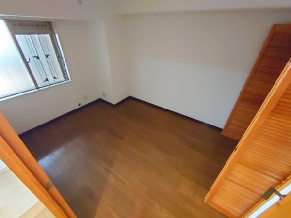 宝塚市栄町２丁目のマンション