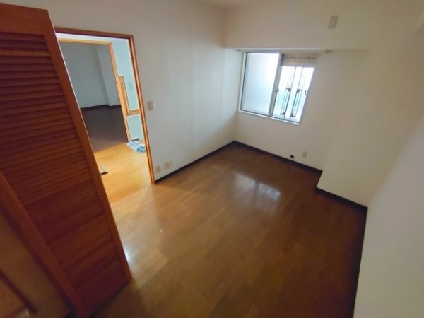 宝塚市栄町２丁目のマンション