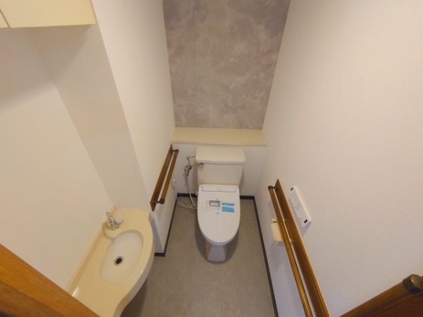 宝塚市栄町２丁目のマンション