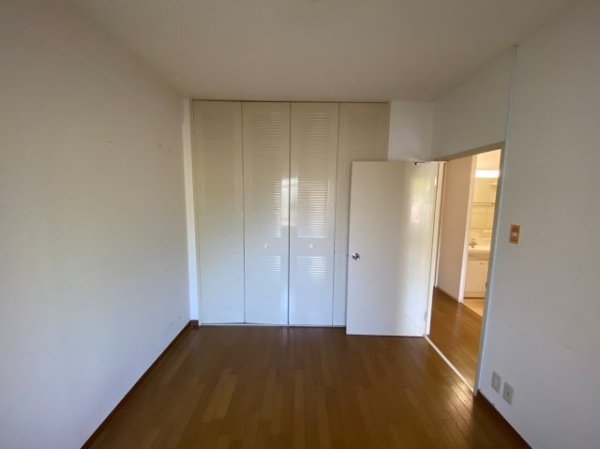 宝塚市中山桜台６丁目のマンション