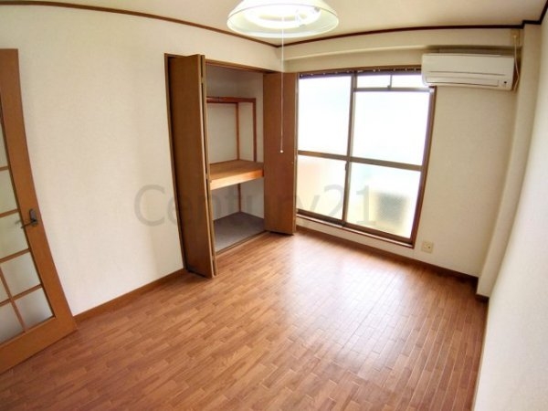 宝塚市小林１丁目のマンション