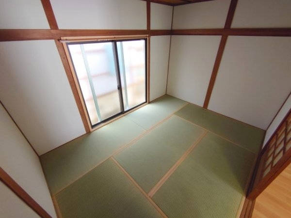 宝塚市美座２丁目の貸家