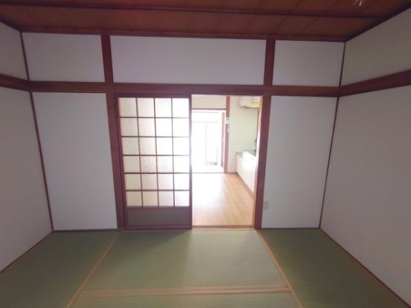 宝塚市美座２丁目の貸家
