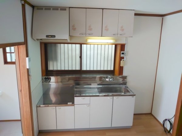 宝塚市美座２丁目の貸家