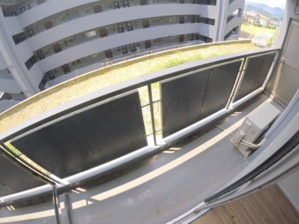 宝塚市御殿山４丁目のマンション