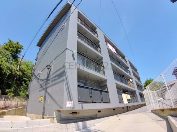 宝塚市御殿山４丁目のマンション
