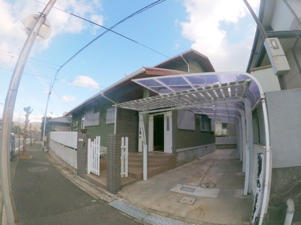 川西市湯山台１丁目の貸家