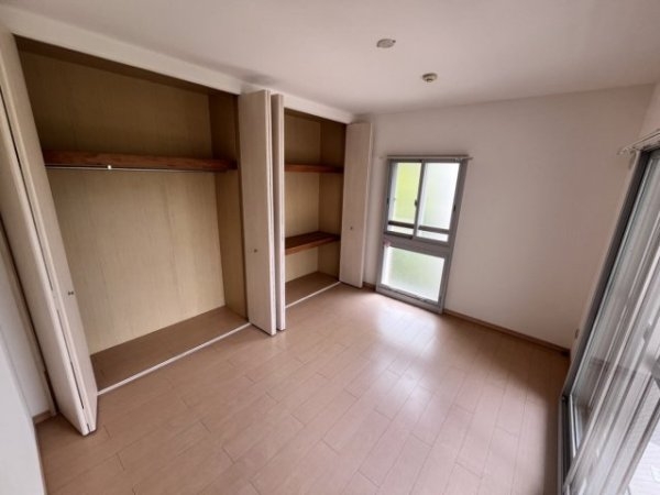 西宮市東山台２丁目のマンション