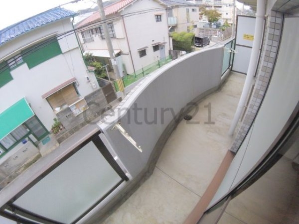 宝塚市野上１丁目のマンション