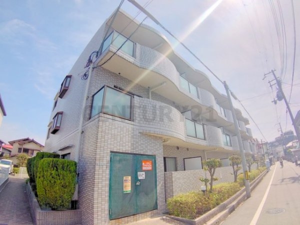 宝塚市野上１丁目のマンション