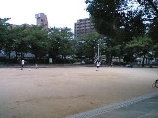 大和町貸家(池田駅前公園)