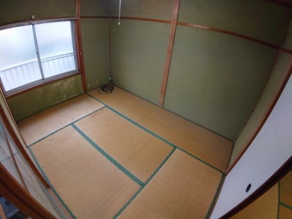 ハイツ末成