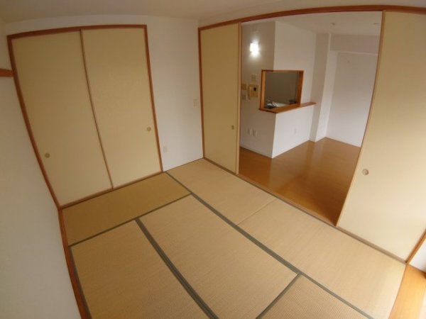 池田市緑丘２丁目のマンション