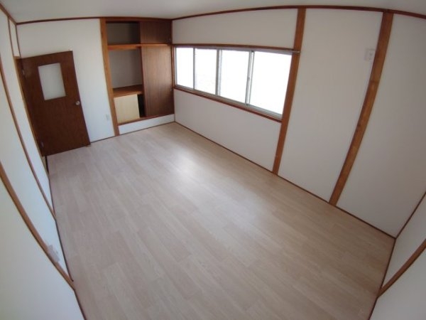 池田市綾羽２丁目のテラスハウス