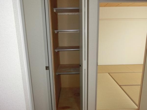 ウィンディアコリーヌ　A棟