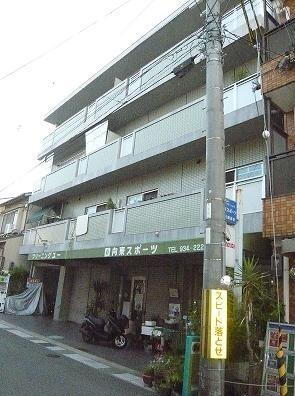 ハイツイースト